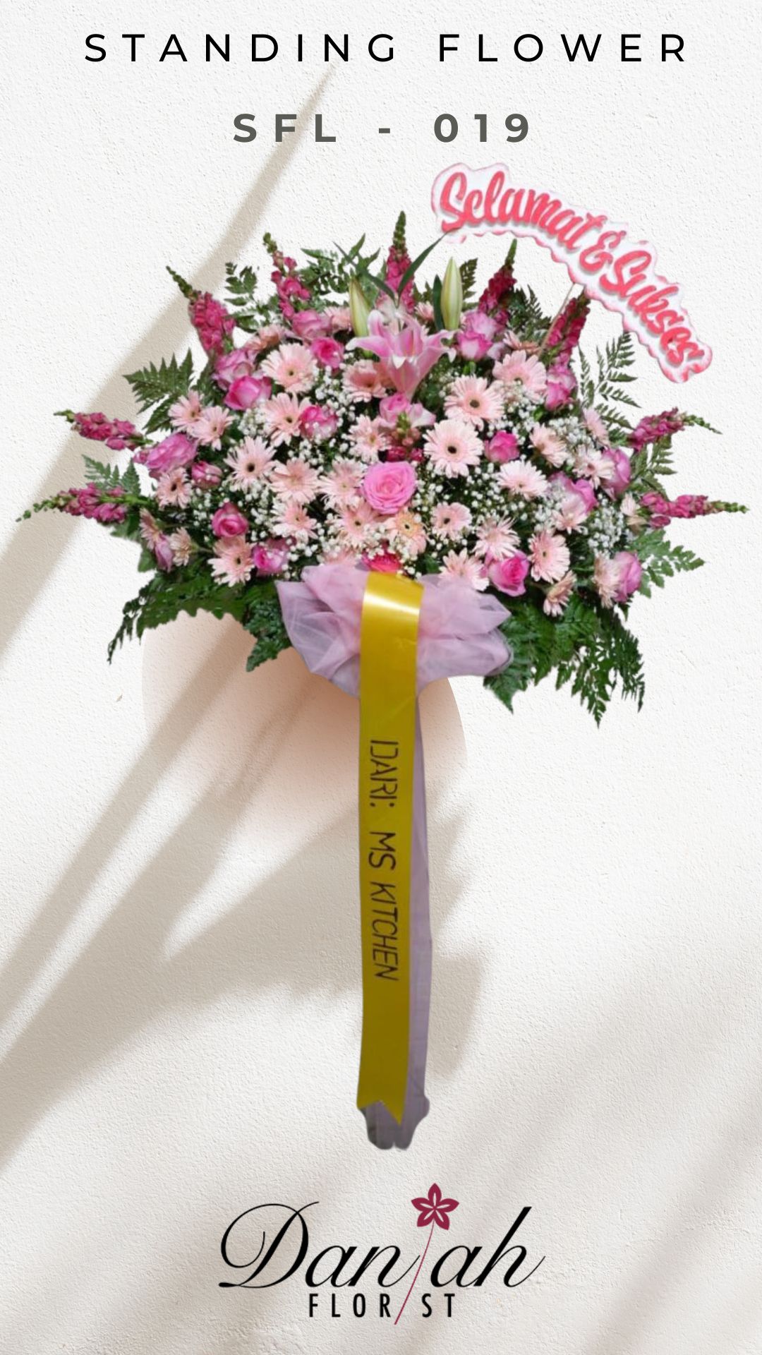 Hand bouquet mawar Valentine Cirebon Daniah Florist Ciledug
