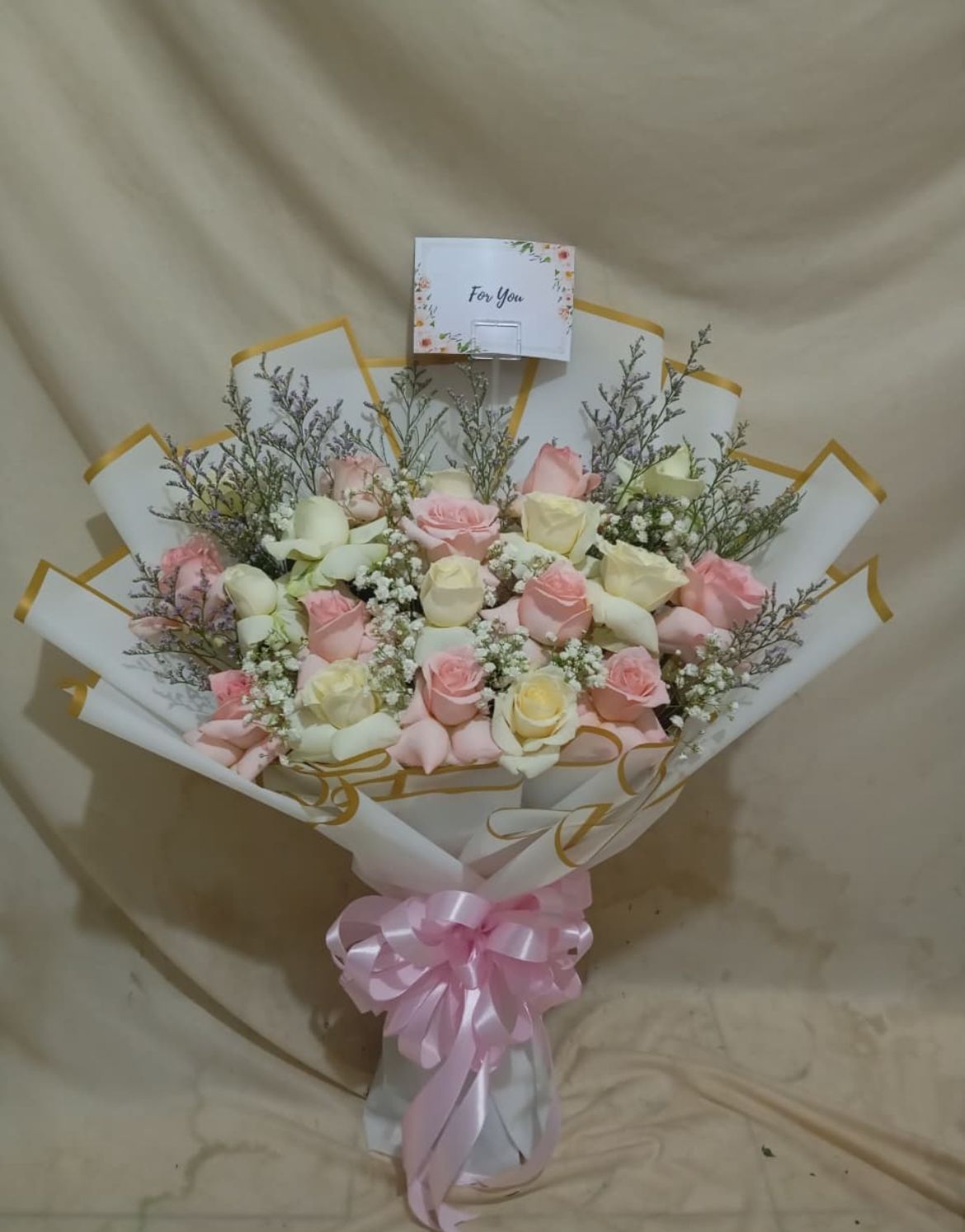 Buket bunga Hari Ibu di Gempol Cirebon DANIAH Florist