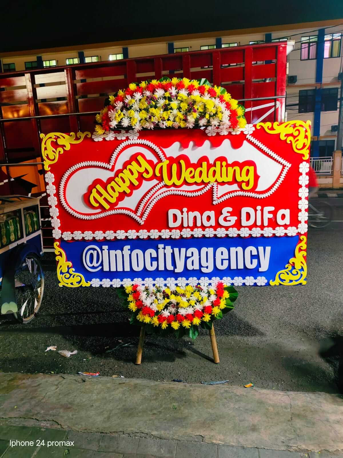 Karangan bunga wedding Lemahwungkuk Cirebon ucapan pernikahan