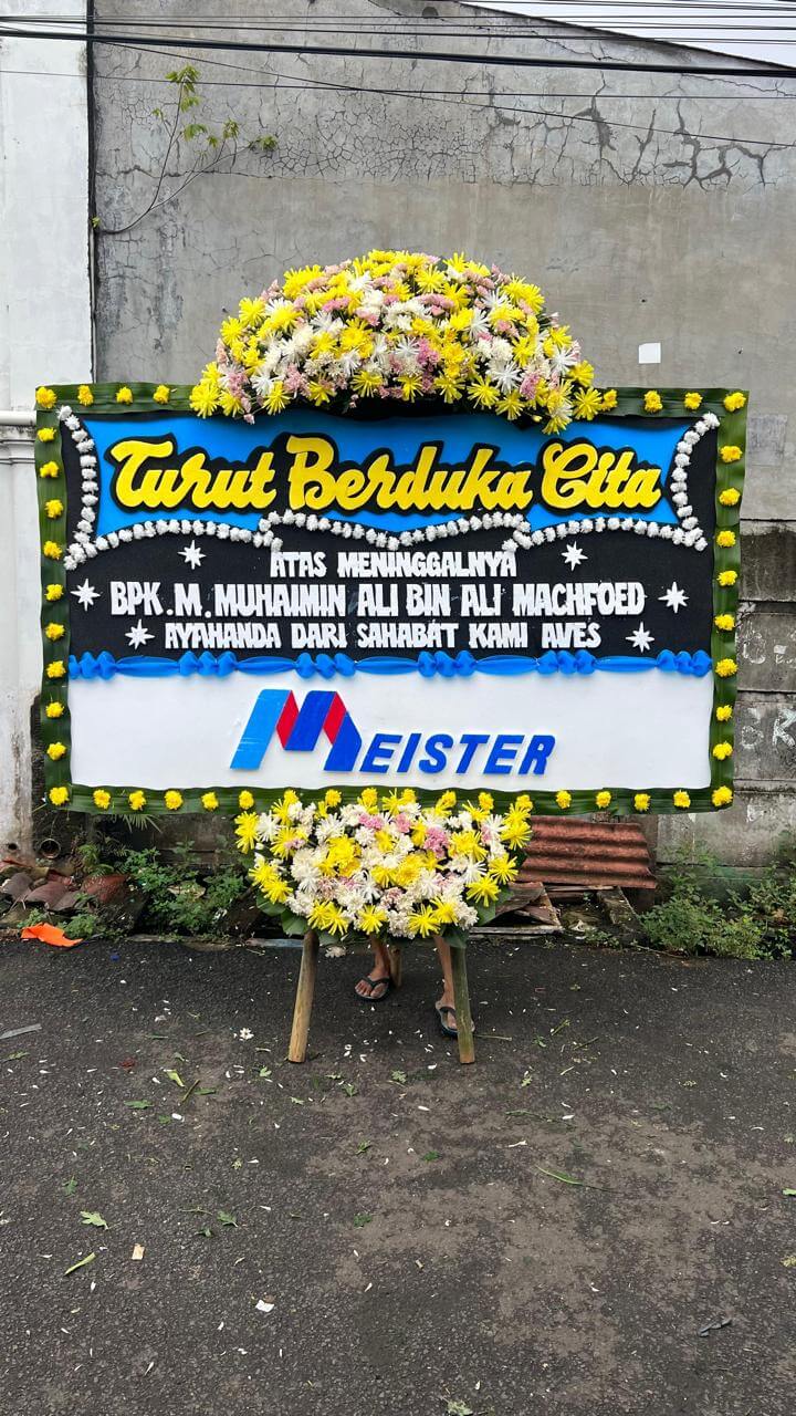 Karangan bunga belasungkawa Pabedilan Cirebon kirim 24 jam