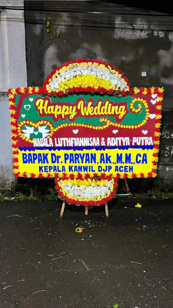 Bunga papan happy wedding pernikahan Pabedilan Cirebon