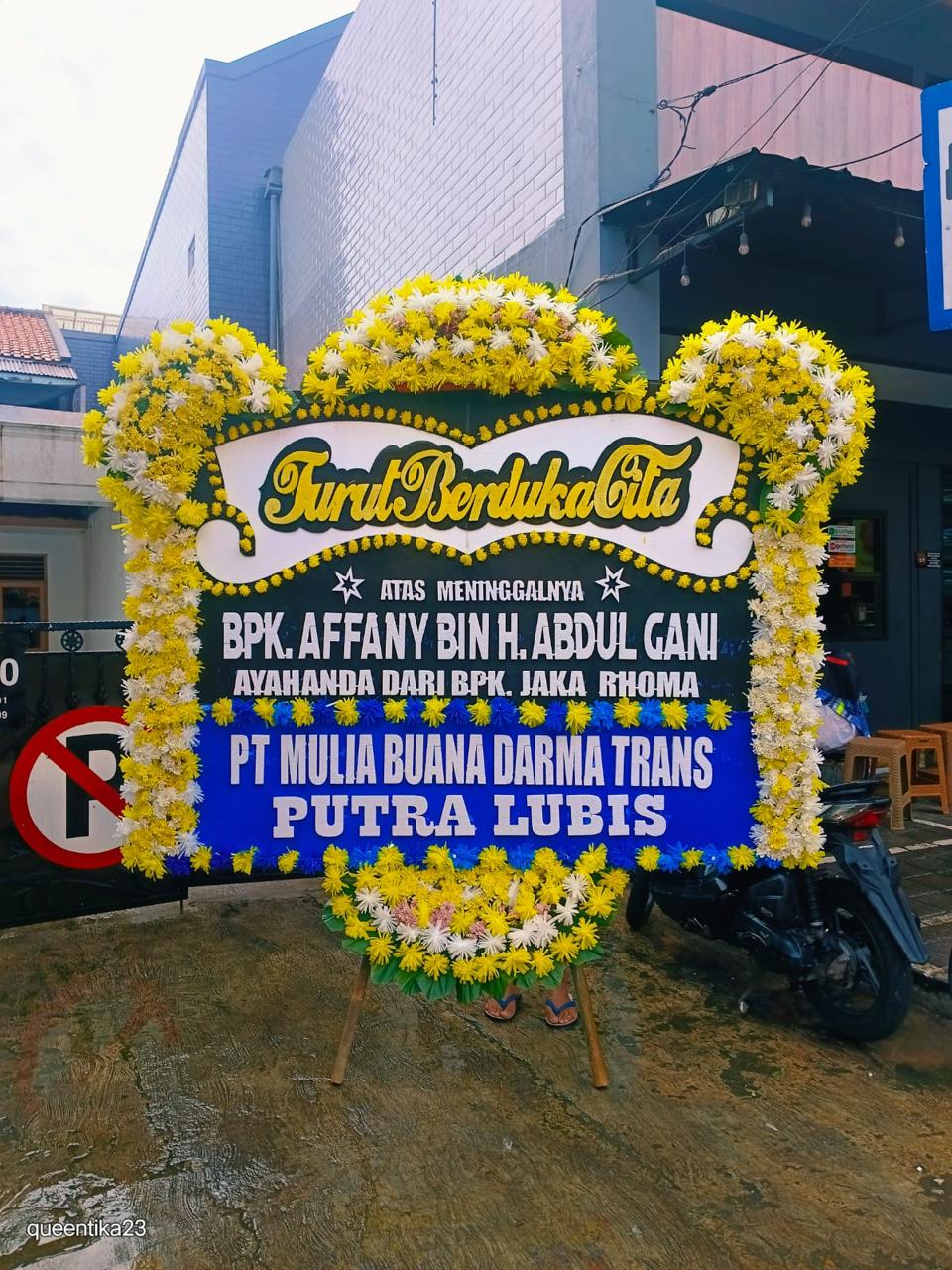 Toko Karangan Bunga Cirebon Daniah Florist Toko karangan bunga Cirebon DANIAH Florist melayani 24 jam
